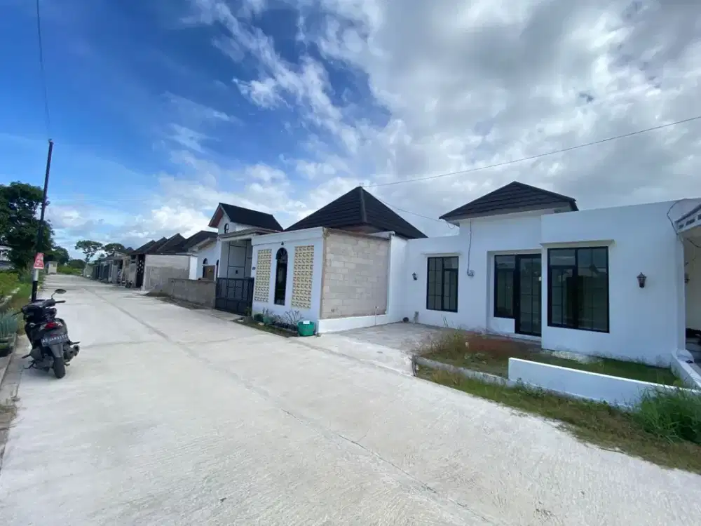 Legalitas SHM! Rumah Baru Di Utara Candi Prambanan Siap Ditempati