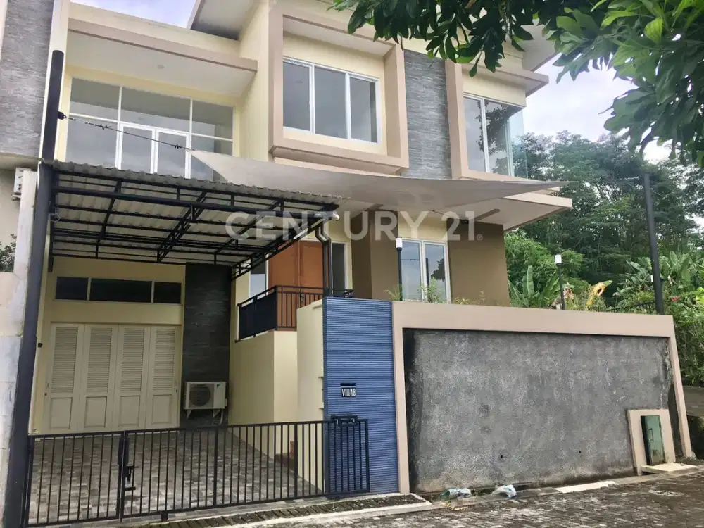 Rumah Di Graha Candi Golf Bagus Full Renovasi