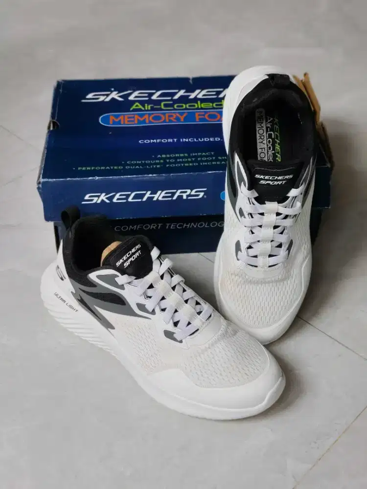 Sepatu merk skechers