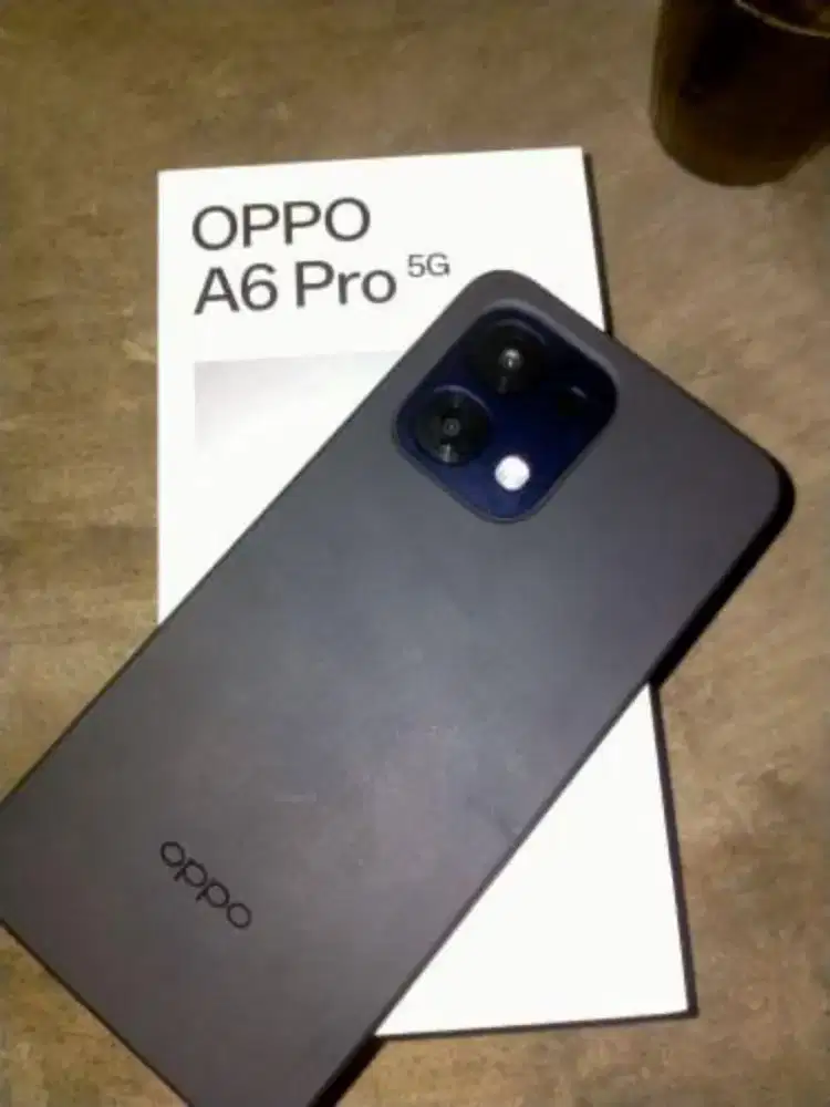 Oppo A6 pro 5G RAM 8+8gb baru kepake 5 hari