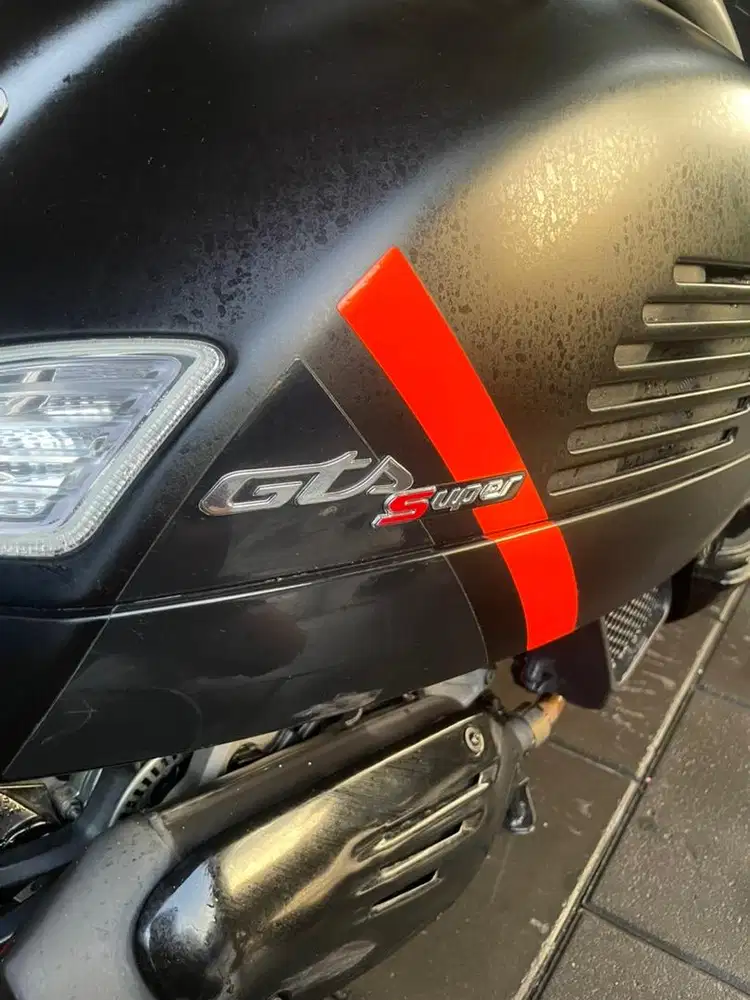 Vespa gts 150 super sport nik 2025