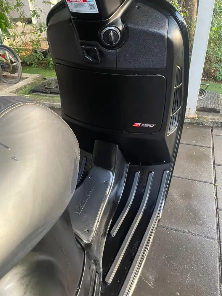 Vespa gts 150 super sport nik 2025