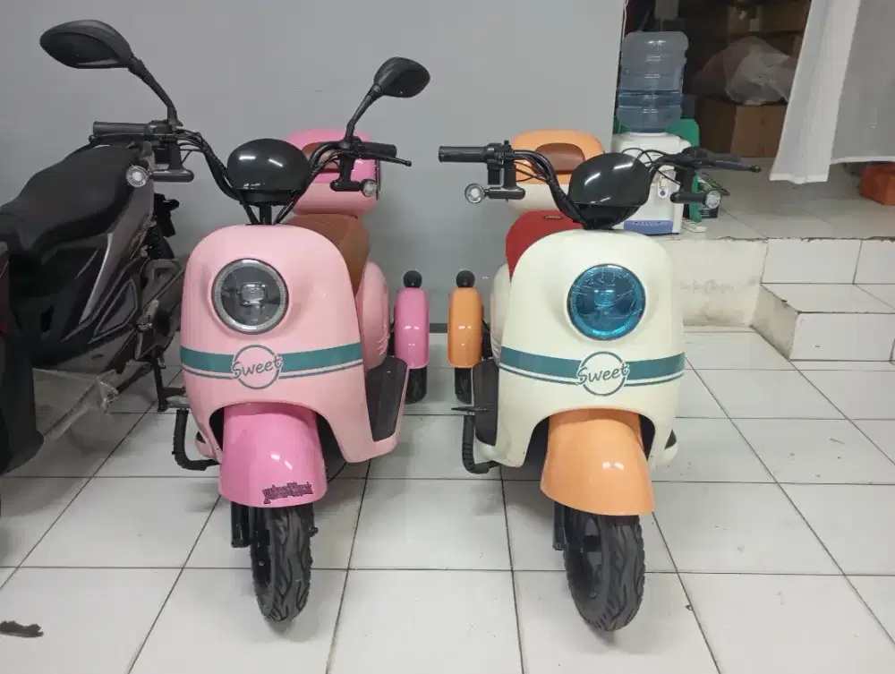 Sepeda listrik roda 3 /8jutaaaan