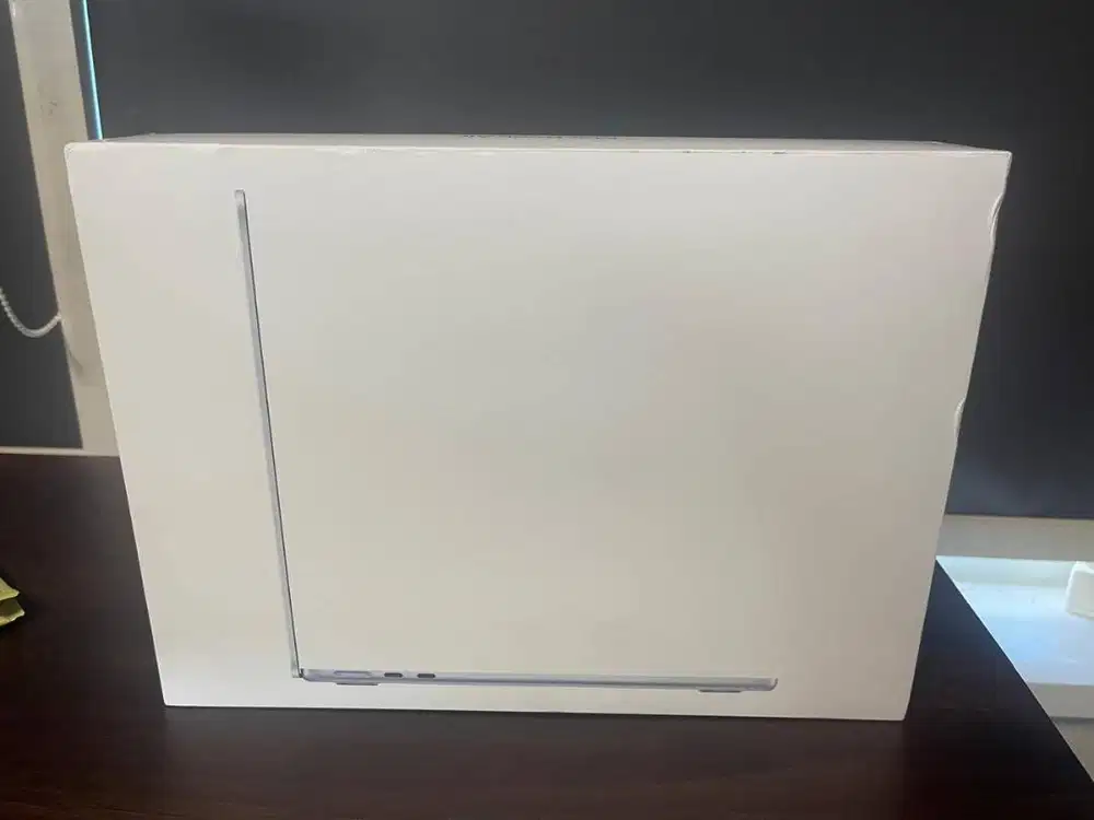 Macbook air M4 (baru) Indonesia