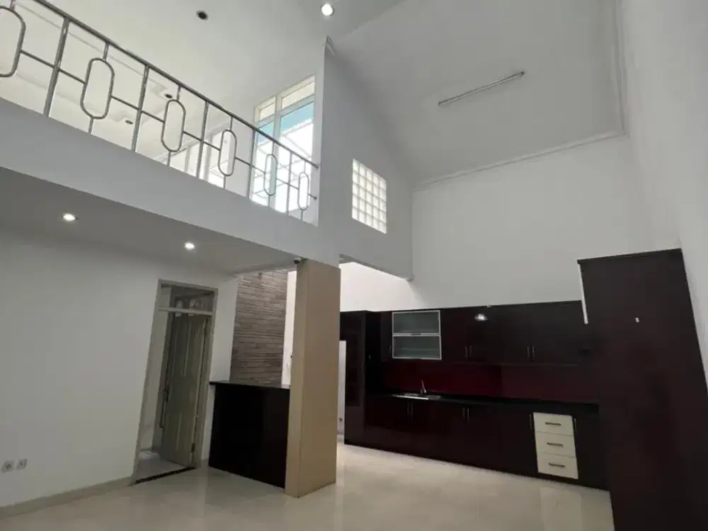 Rumah Taman Holis Indah Cluster Favorit