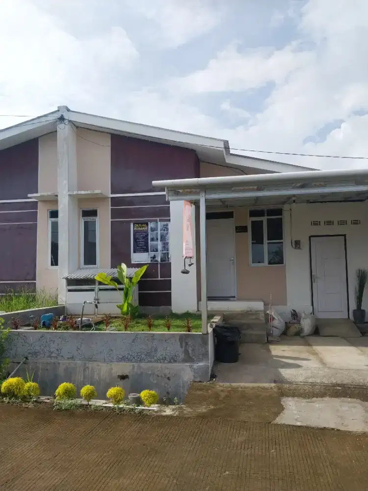 Dijual Rumah di Perumahan Tritih Golf Residence