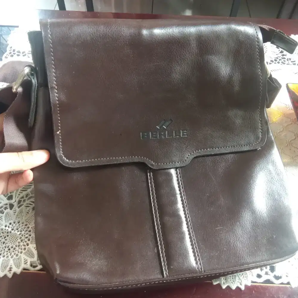 Tas Selempang Coklat