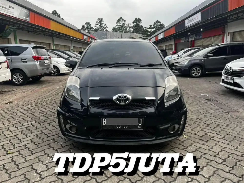 TOYOTA YARIS J AT 2012 UPGRADE