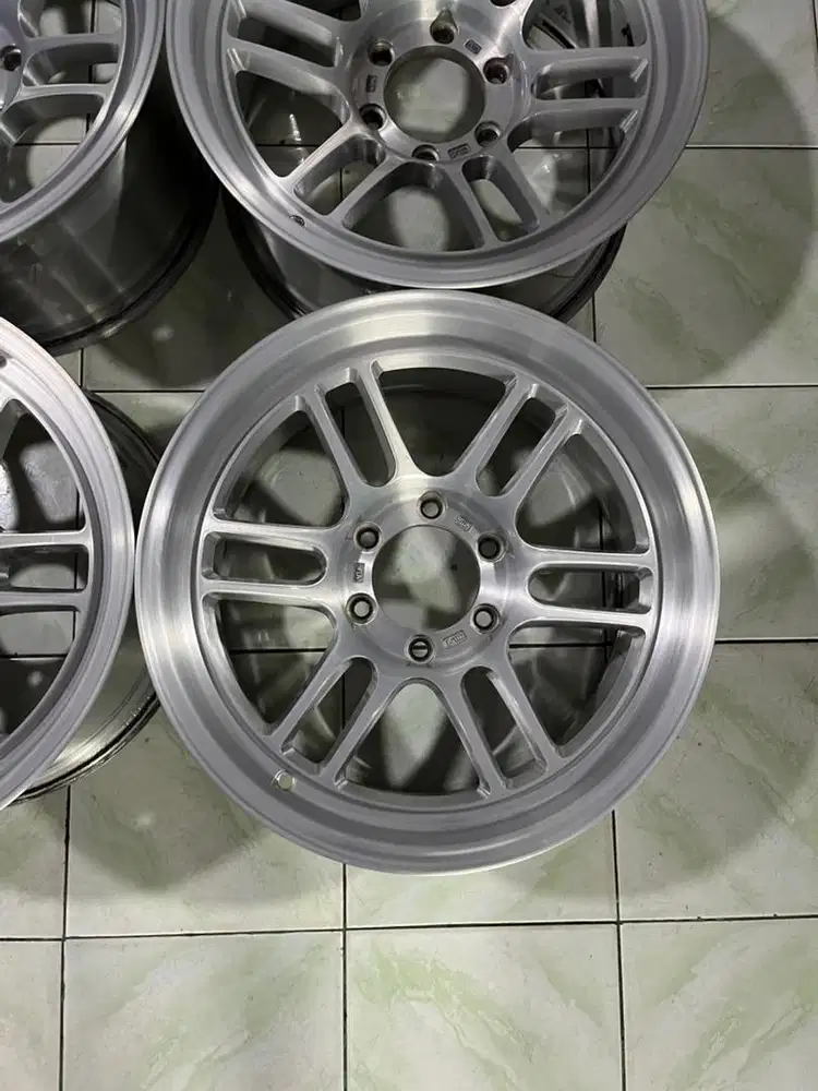 VELG RACING R18 LOBANG 6x139
