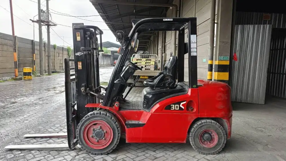 DIJUAL FORKLIFT 3 TON HANGCHA 3 TON