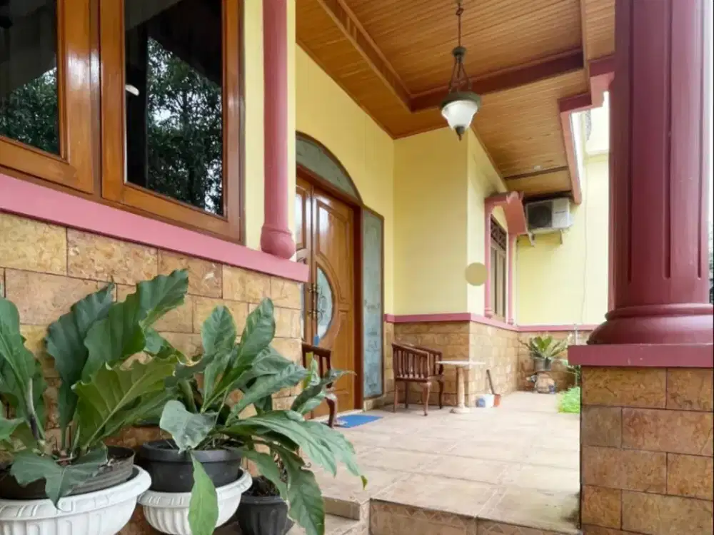 RUMAH BAGUS SIAP HUNI 2 LT LOKASI STRATEGIS DI KENCANA LOKA, BSD