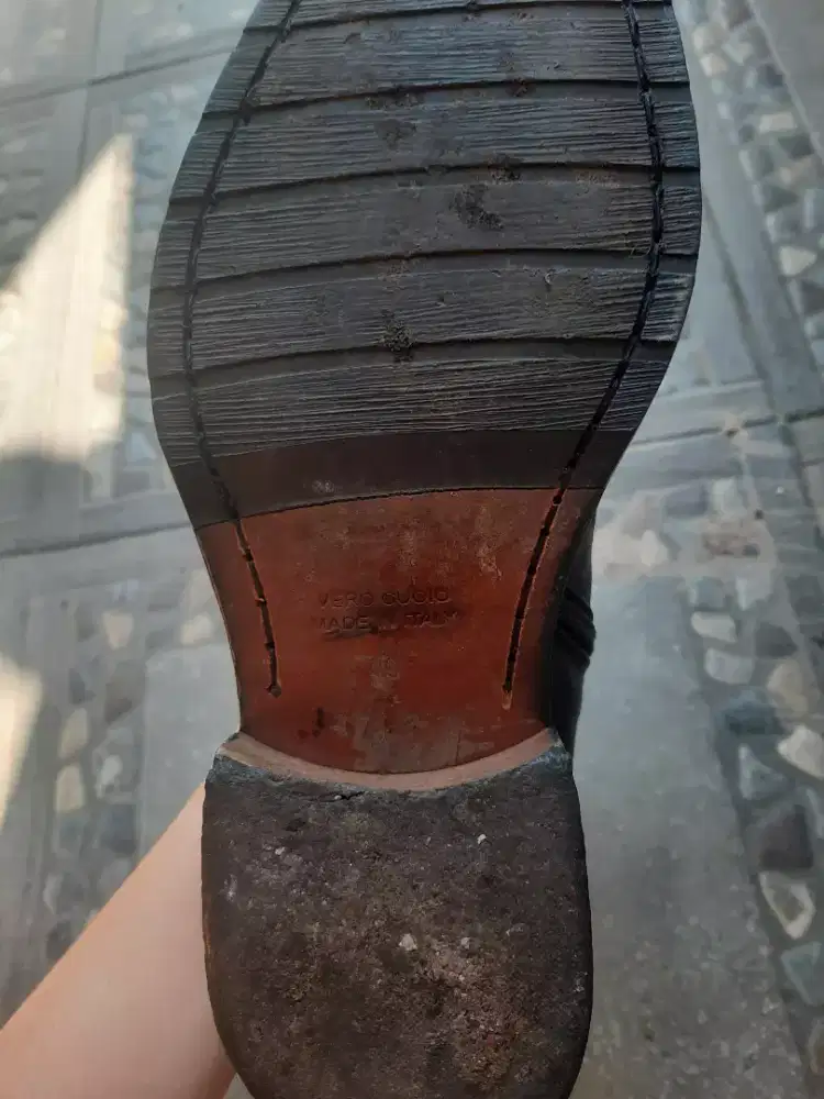 Sepatu bekas merk Vero Cuocio made in italy