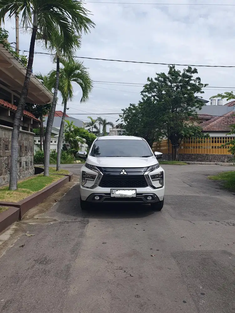 Xpander 2024/2023 Ultimate Matic Warna Putih Plat L Km 55rb Full Ori