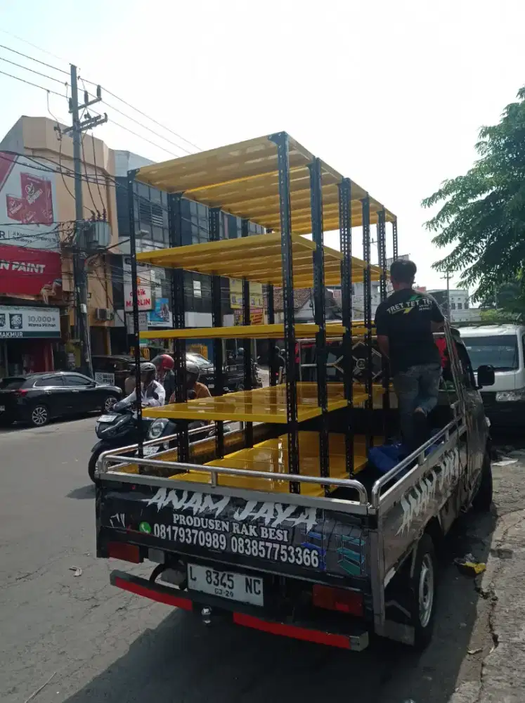 Rak besi rak siku lubang