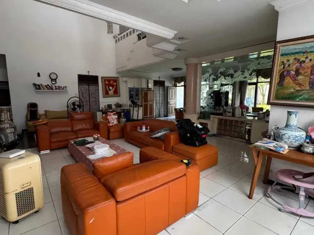 Rumah Mewah Lokasi Strategis di Jl. Jangli Raya Semarang