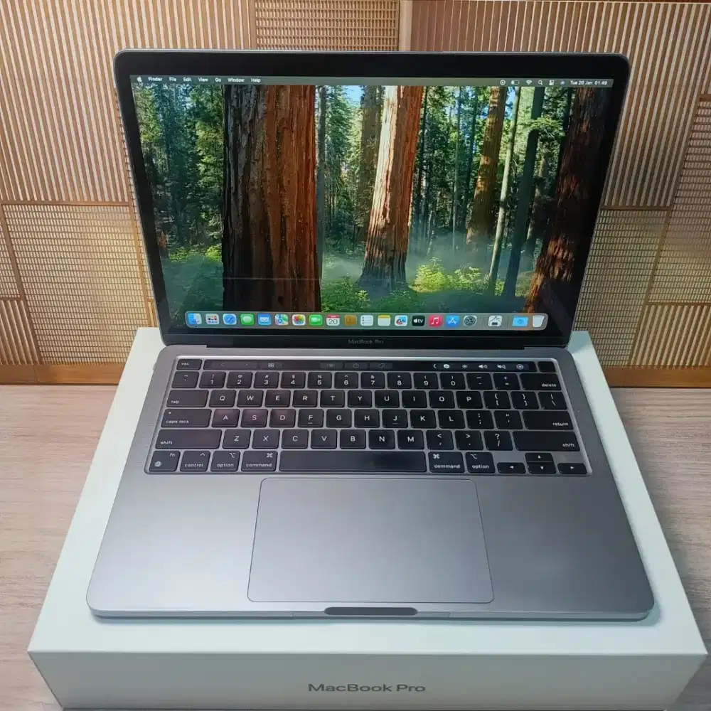 MACBOOK PRO M1 8/512