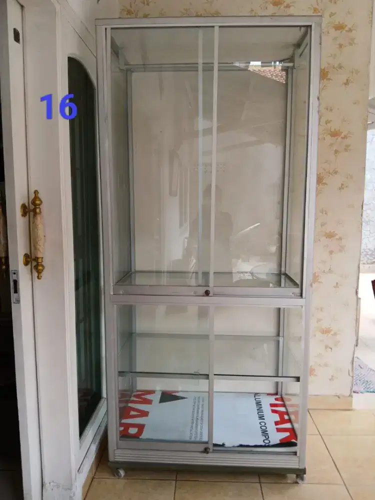 ETALASE TINGGI 3 TINGKAT-TURUN HARGA 2,4jt !!