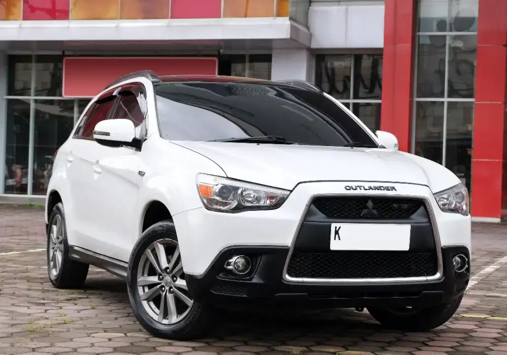 2013 Outlander PX AT, Low KM, Cat Ori, Pajak Panjang, Istimewa
