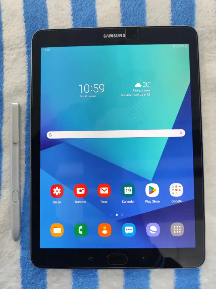 TAB Second Samsung Galaxy TAB S3 4G Ram 4/32GB Plus S Pen