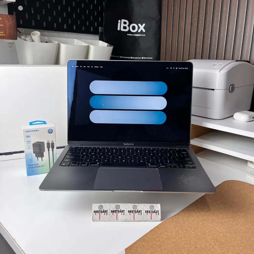 MacBook Air M1 8gb 256gb iBox Battery Health 73%