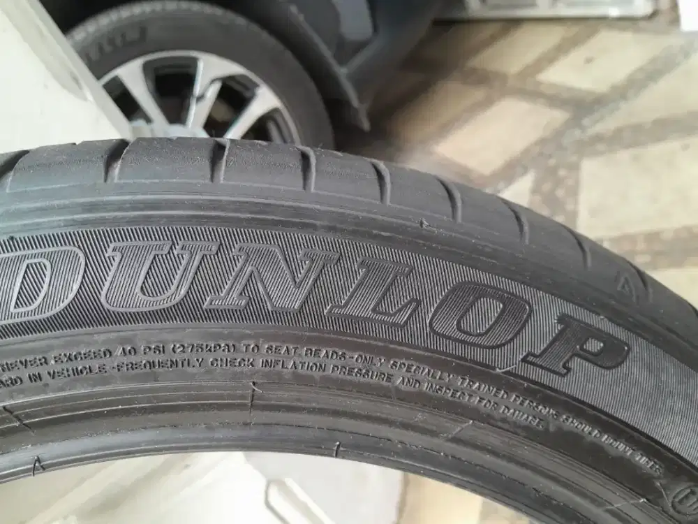 Di jual ban 2 ukuran 225/50/ R 18..DUNLOP,NIK 2023.COCOK utk INOVA.