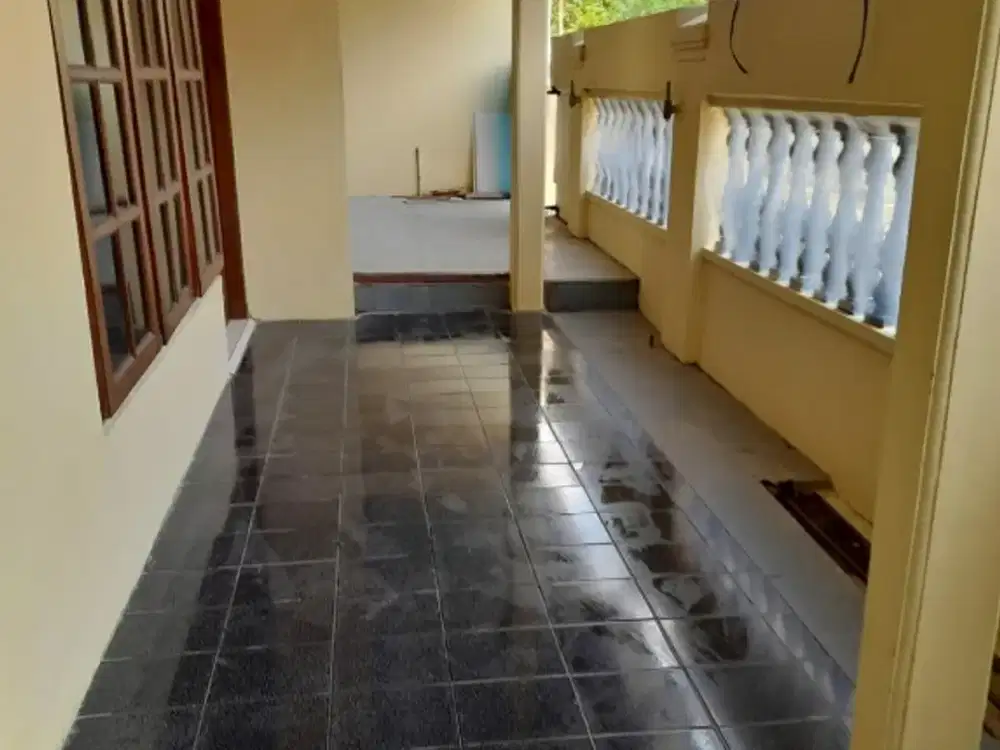 Di sewakan cat baru selatan STIE Makam haji