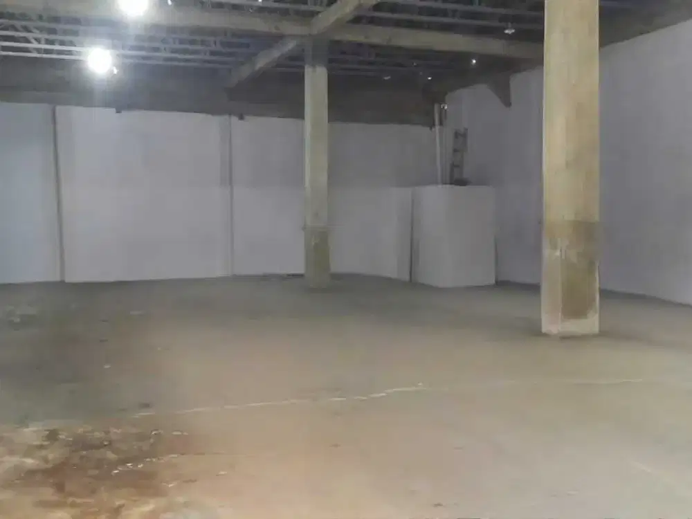 Di sewakan murah Gudang di mojolaban