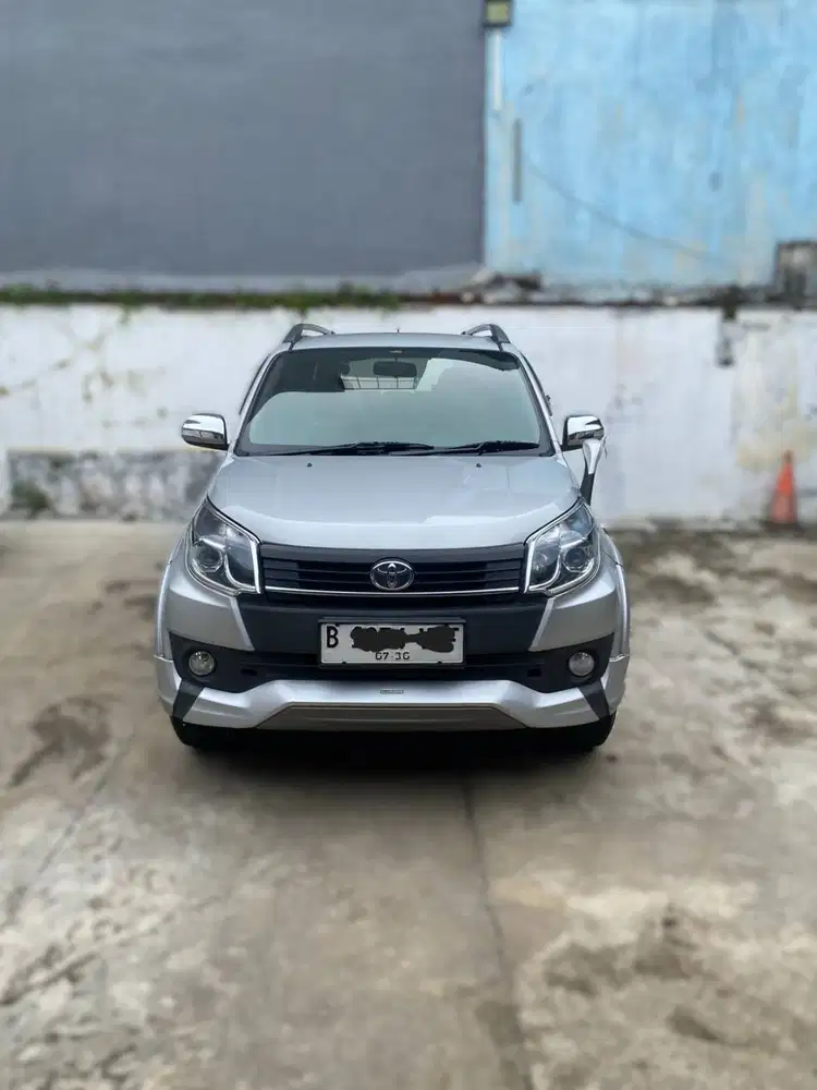 RUSH S 7SPORTIVO MANUAL 2015 GILA DP 10JUTA