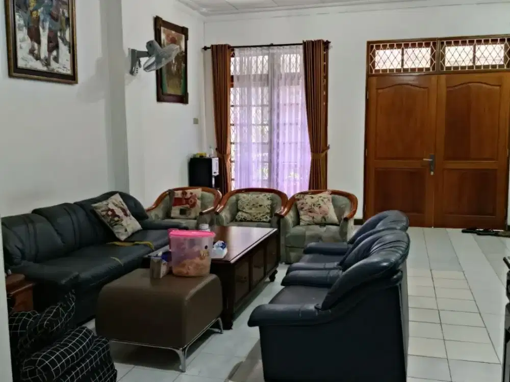 Rumah di Jalan Ekor Kuning 3, Rawamangun - Cocok untuk Kost!