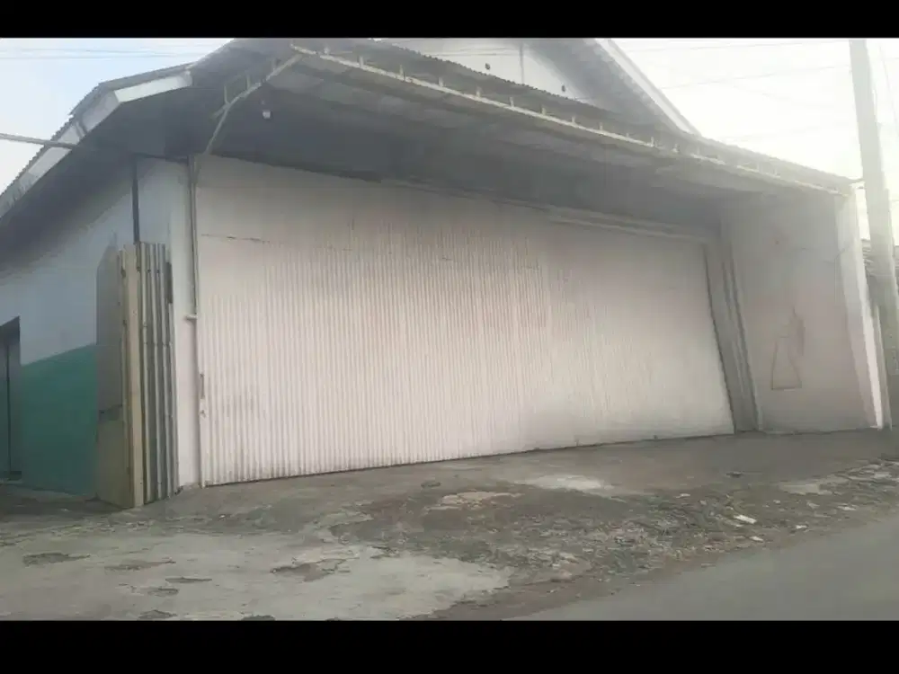 Disewakan rumah 250 m2 los di Mojolaban