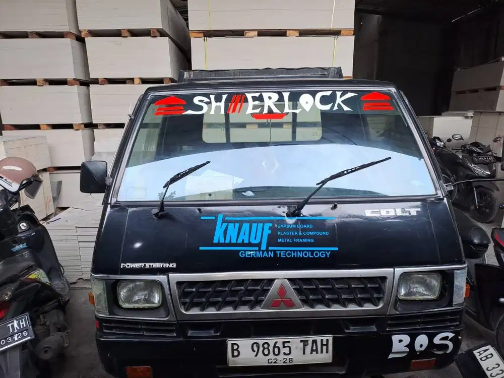 MItsubishi L300 Solar 2013