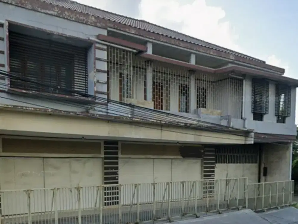 Di sewakan Ruko pinggir jalan luas  400 m2