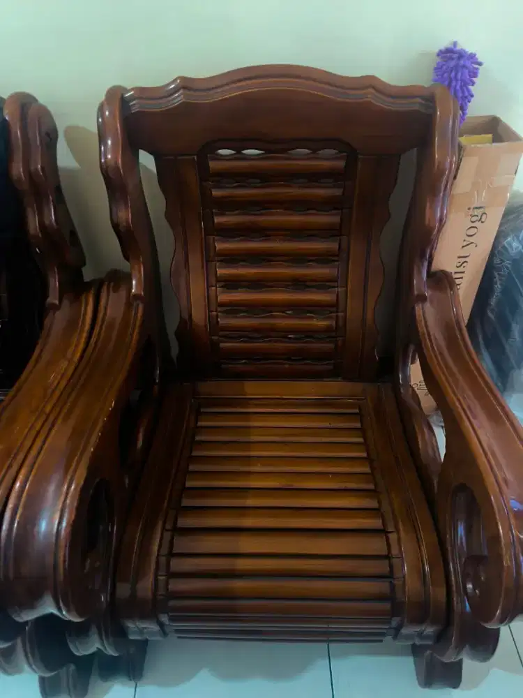 Dijual meja kursi ruang tamu full set material jati