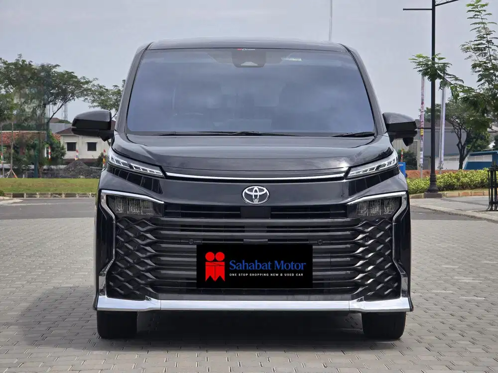 Toyota Voxy 2022
TSS CVT 2.0 Automatic