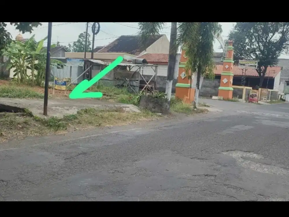 Di jual tanah lebar 9 meter pinggir jalan Tasik madu