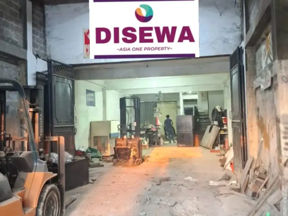 DISEWAKAN BENGKEL DI RUAS JALAN UTAMA CIRACAS JAKARTA TIMUR