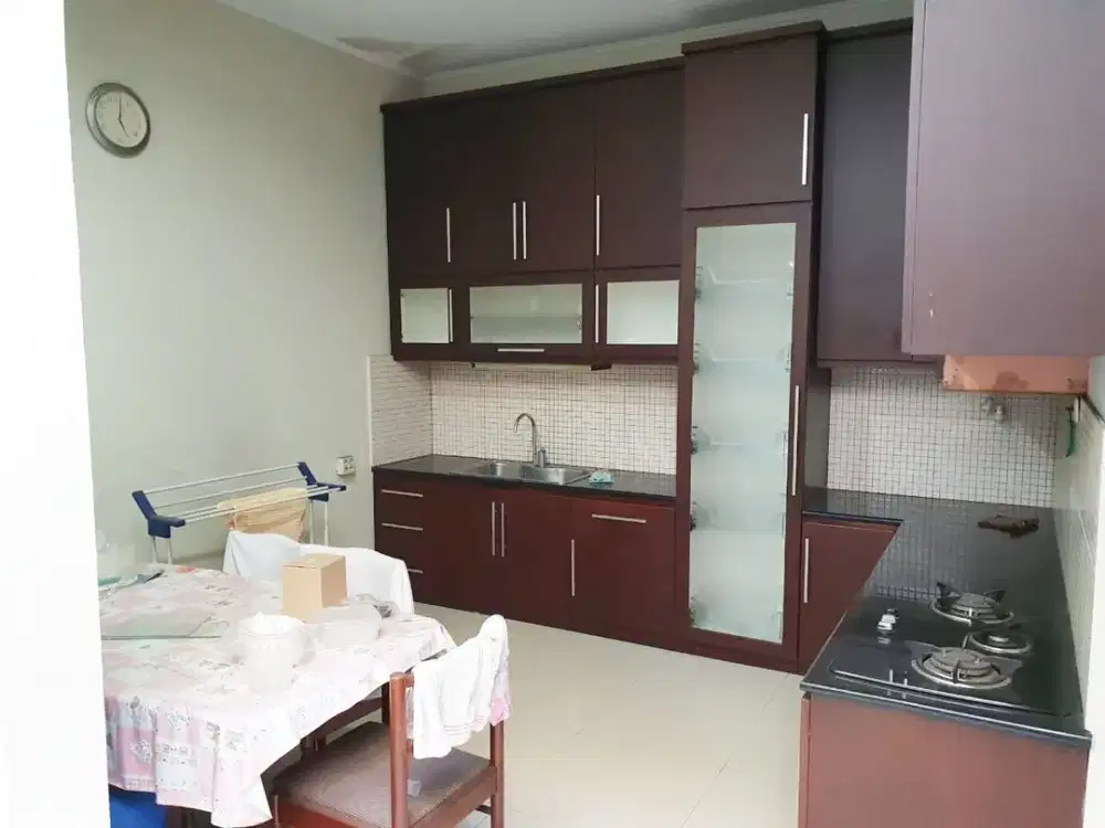 Rumah 1,5 Lantai di Pasirluyu