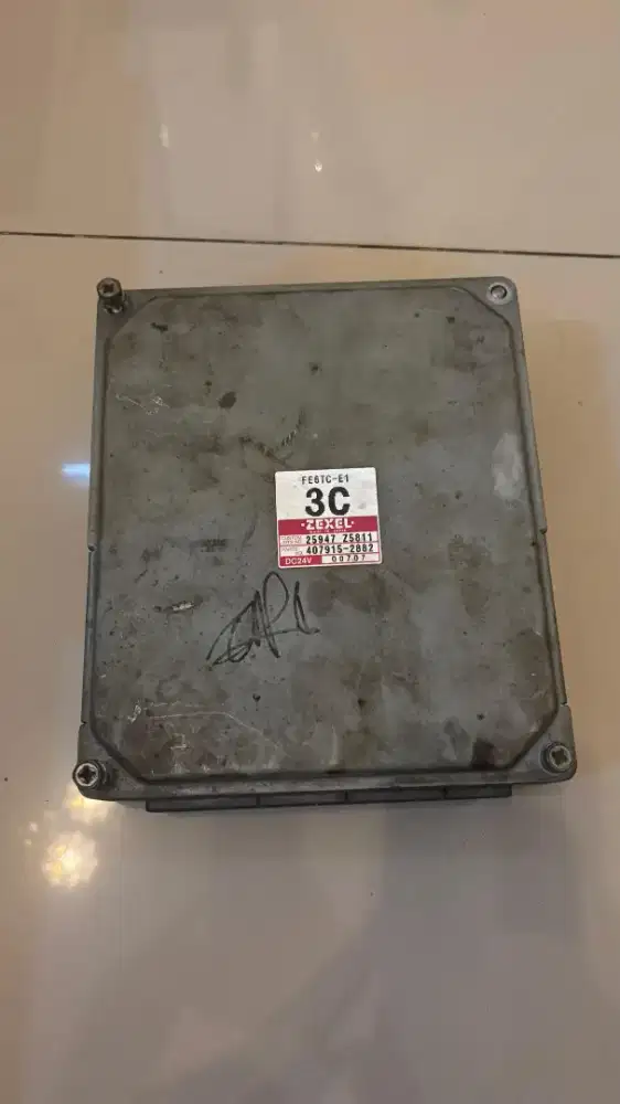 ECU Computer Nissan CWA 260 Euro 2