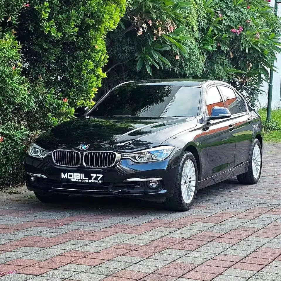 ODO 25rb - BMW 320i F30 - 2018 ( Like New Condition)