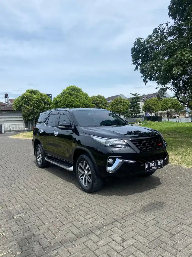 TOYOTA FORTUNER 2.4 VRZ METIC 2016