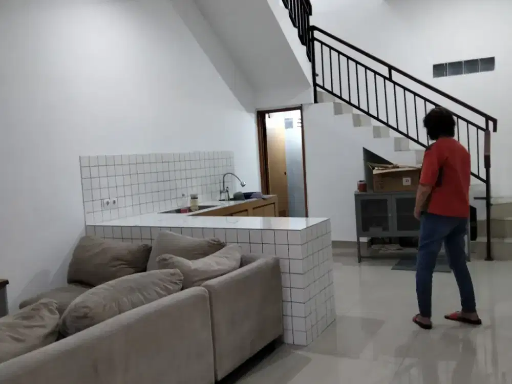 Dijual Rumah Siap Huni di Sayap Raya Kopo Dekat ke RS Immanuel Ref.04443