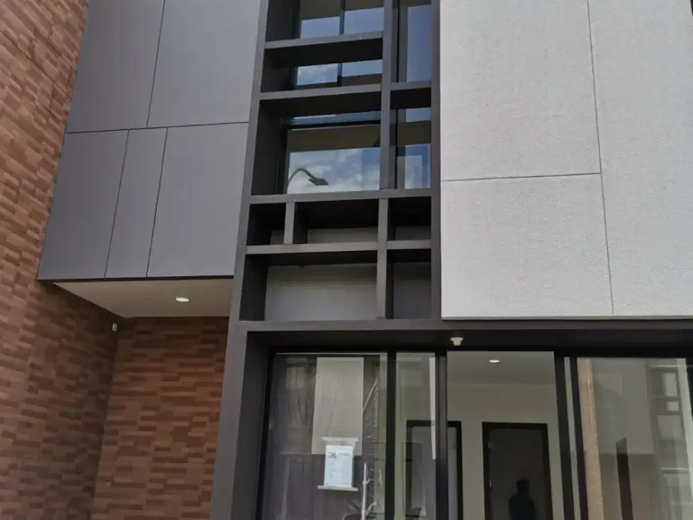 DISEWA RUMAH SUVARNA SUTERA FLAVIO MURAH