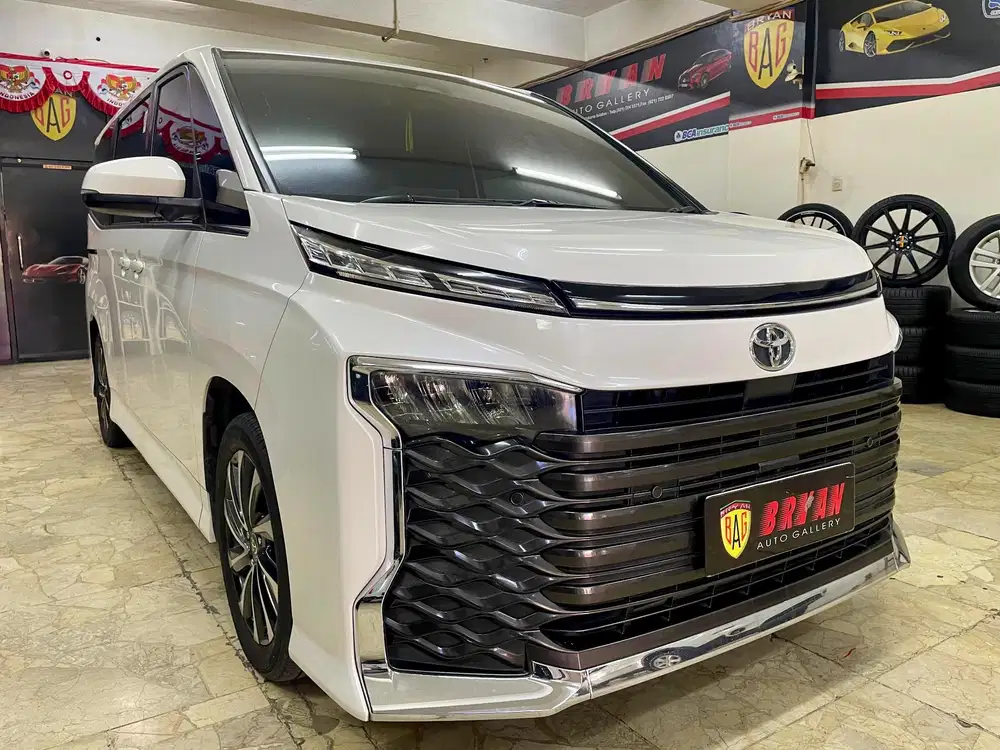 TDP40JT TOYOTA VOXY TSS 2022 GOOD CONDITION