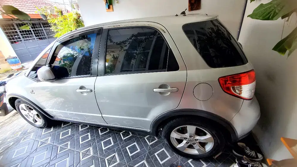 Suzuki SX4 2011 Bensin