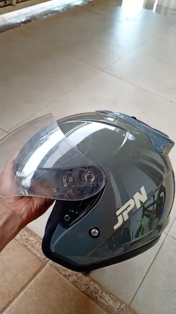 Helm jpn masih bagus..