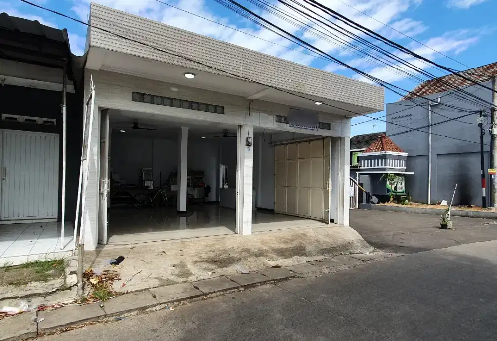 Ruko minimalis bangunan rapi siap huni