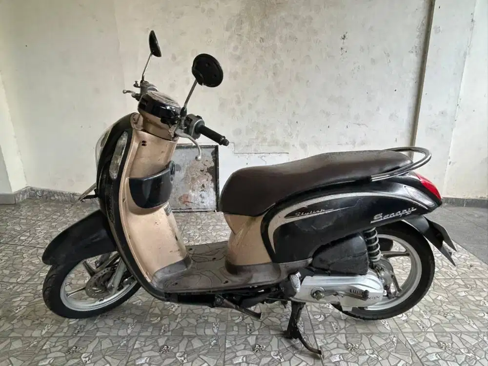 DIJUAL CEPAT HONDA SCOOPY 2013