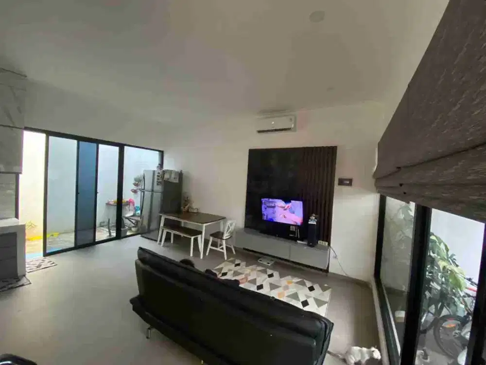 Di jual rumah siap huni lokasi strategis dekat dengan tol fasilitas lainnya