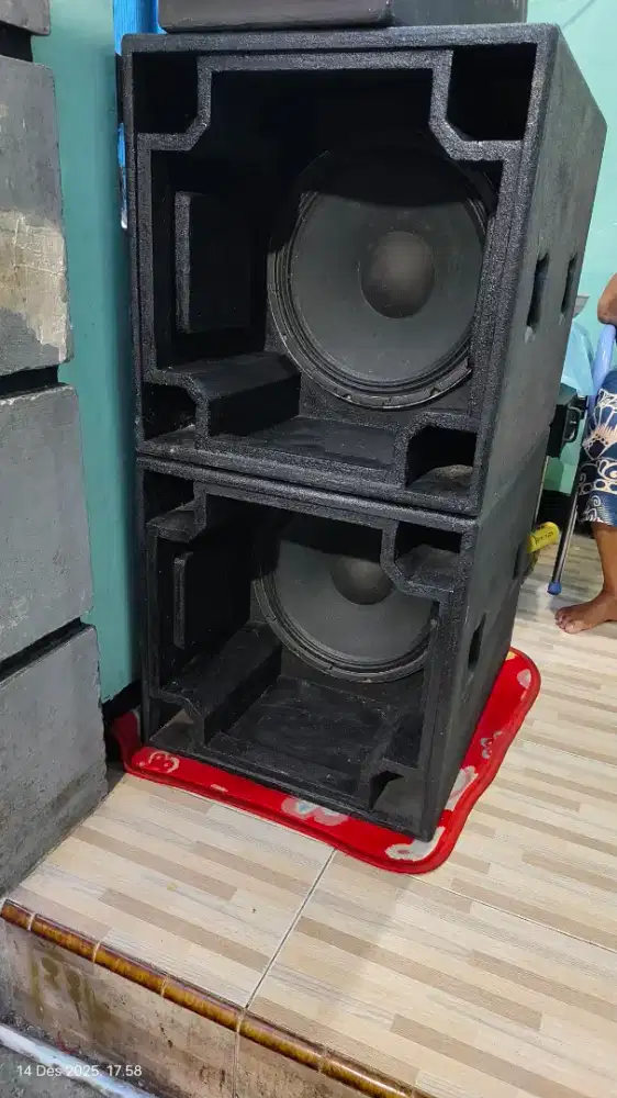 Sound System, Amplifier, Speaker Planar, Speaker Array, Mixer