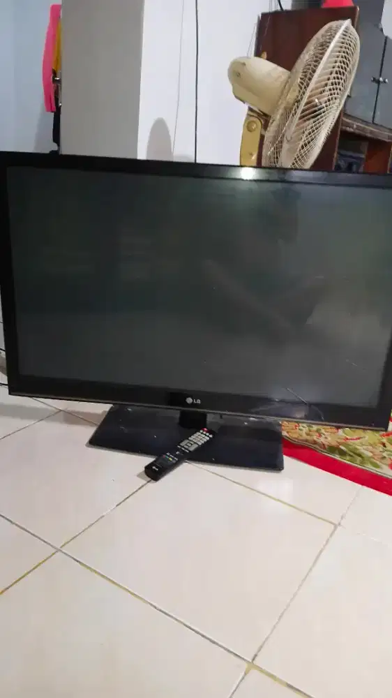 Tv lg 42 inc, tv tabung polytron 21 inc dan stb
